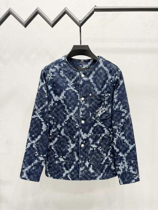 Picture of LV Sweater Suits _SKULVM-2XLsz46-52aztxB95B9640782